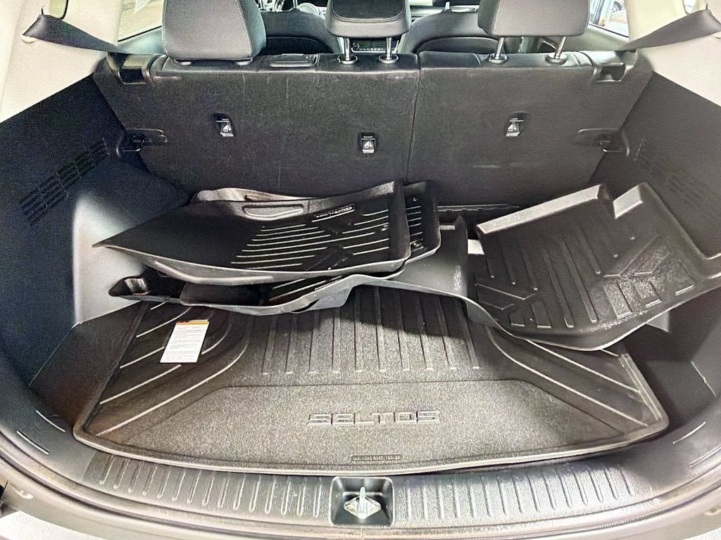 2023 Kia Seltos EX