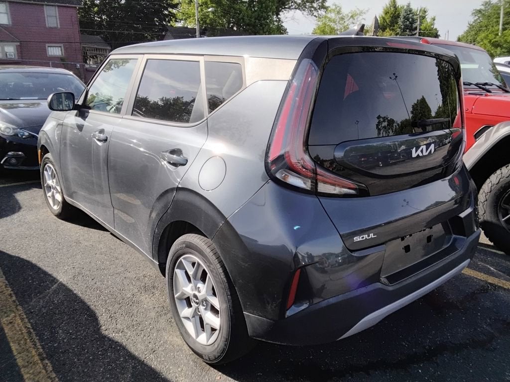 2023 Kia Soul LX