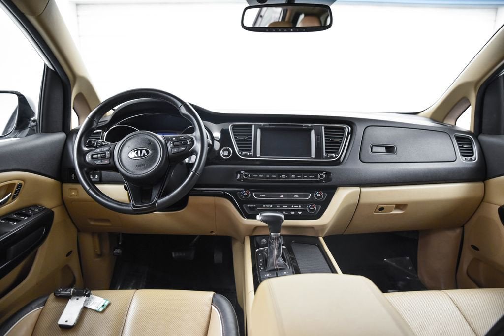 2017 Kia Sedona SX