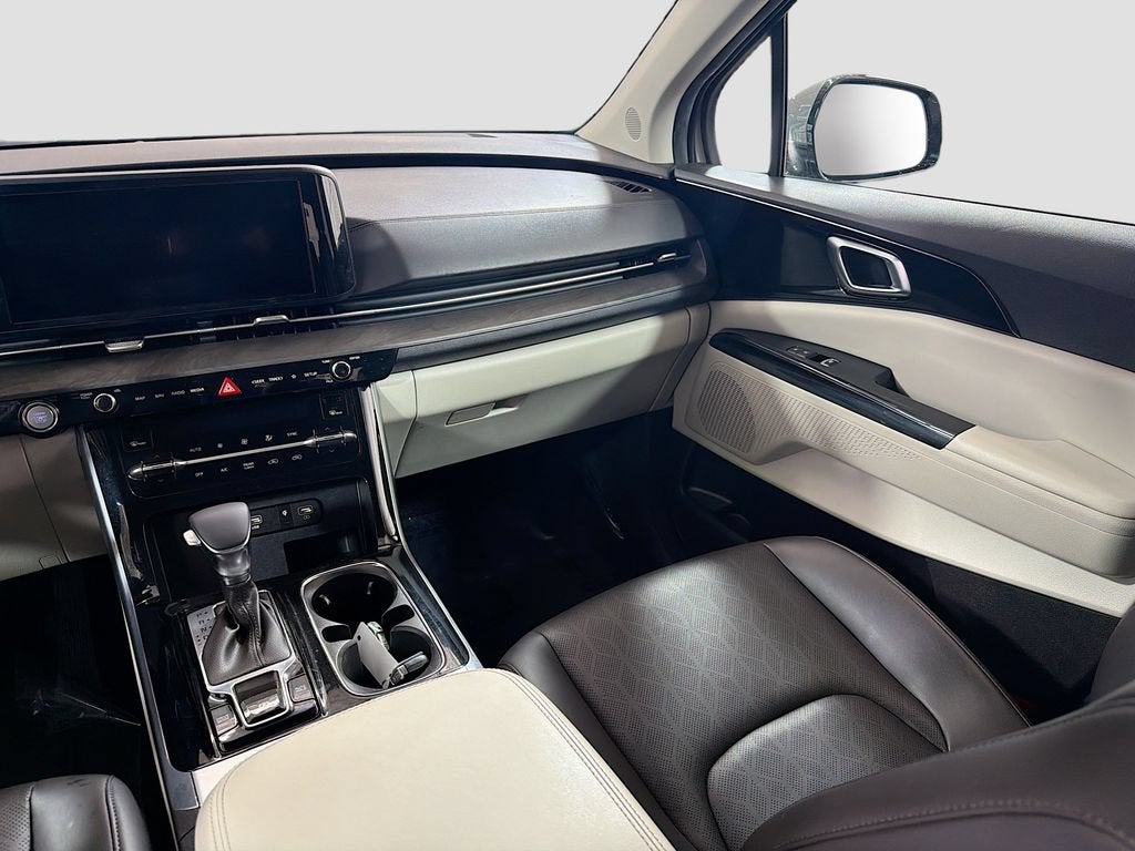 2023 Kia Carnival EX