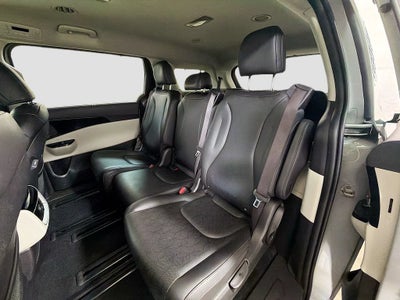 2023 Kia Carnival EX
