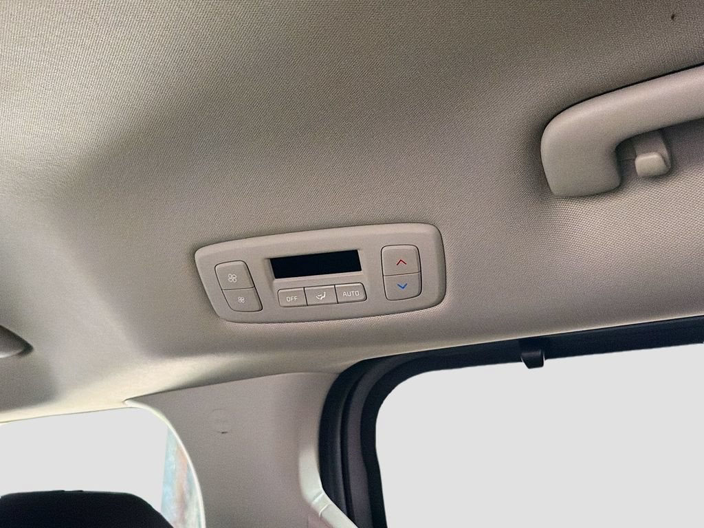 2023 Kia Carnival EX