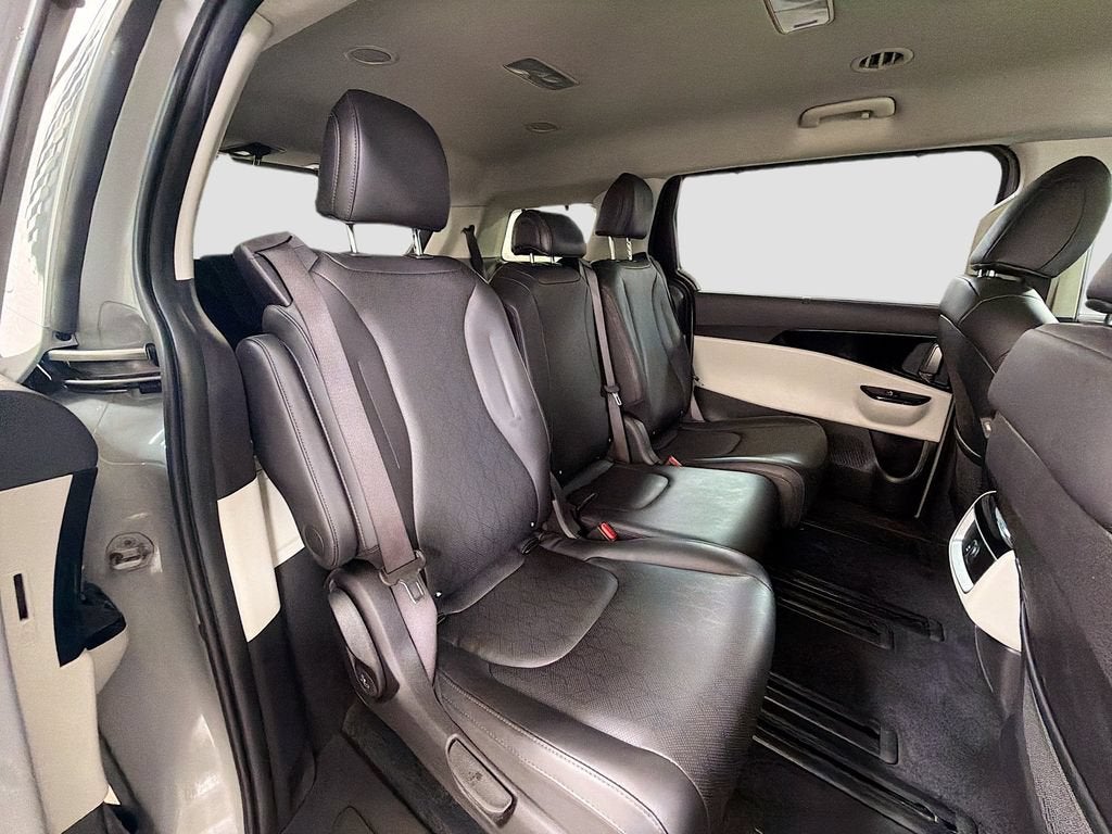 2023 Kia Carnival EX