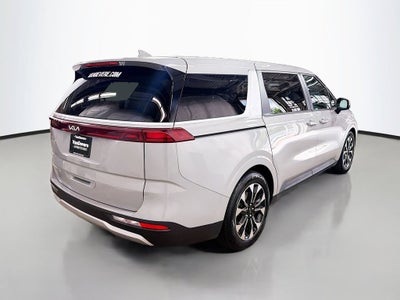 2023 Kia Carnival EX