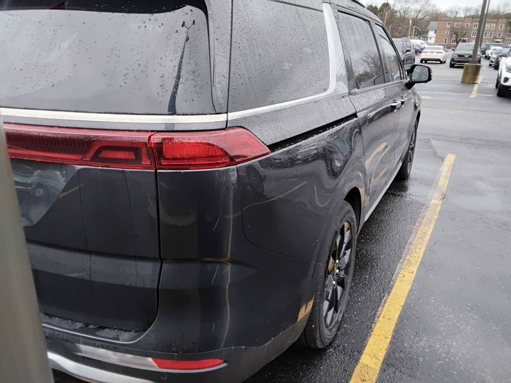 2024 Kia Carnival SX