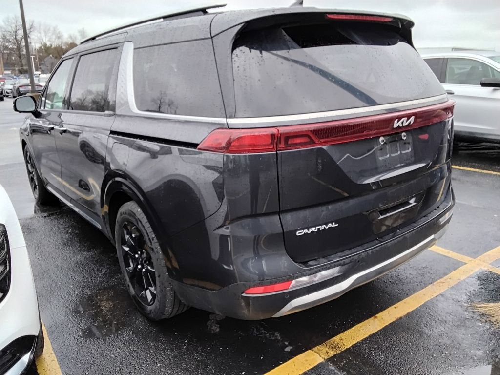 2024 Kia Carnival SX