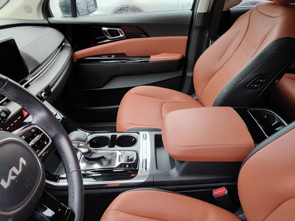 2024 Kia Carnival SX