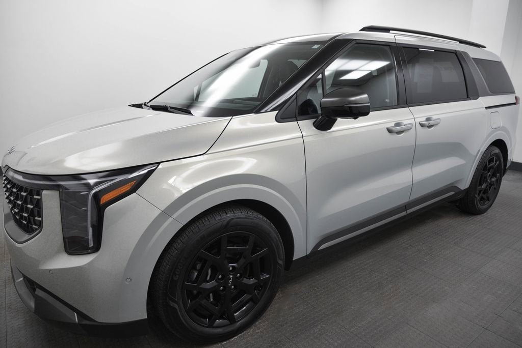 2025 Kia Carnival SX