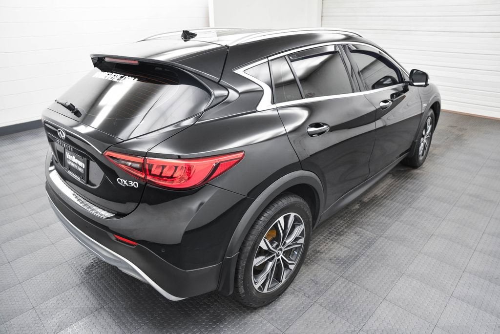 2019 INFINITI QX30 LUXE