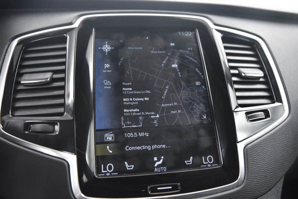 2022 Volvo XC90 Momentum