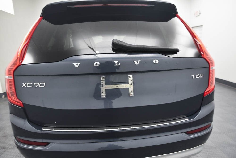 2022 Volvo XC90 Momentum