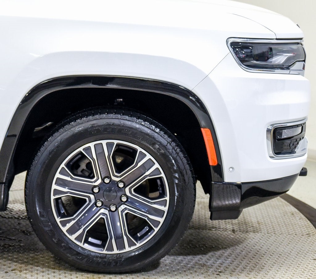 2024 Jeep Wagoneer Base