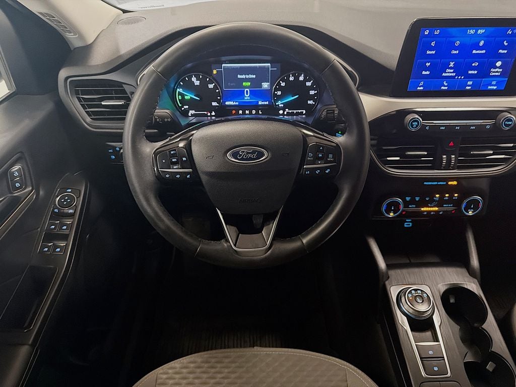 2022 Ford Escape Hybrid SE
