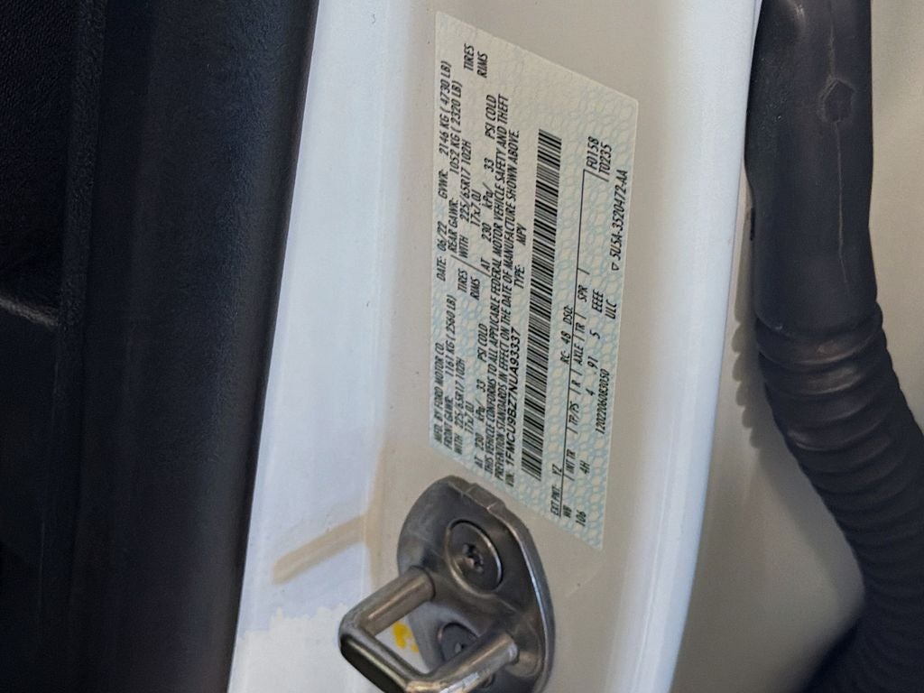 2022 Ford Escape Hybrid SE