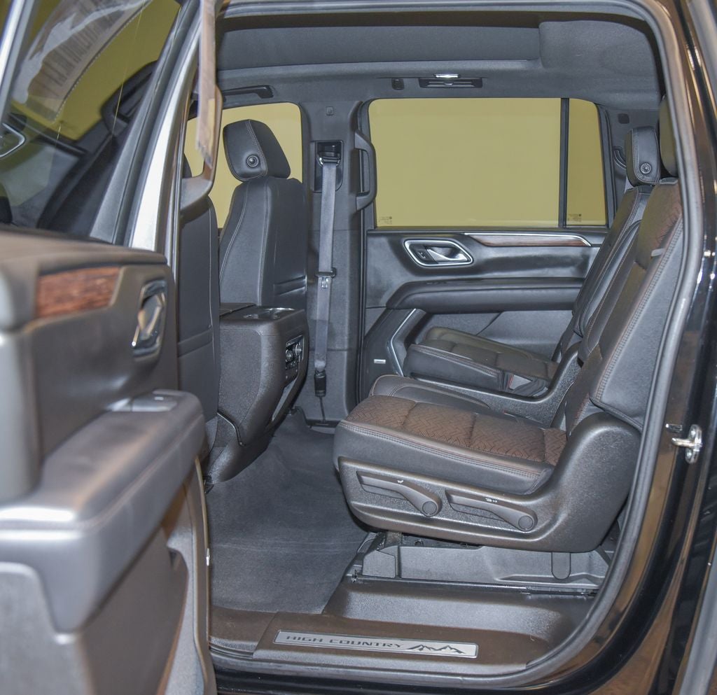 2021 Chevrolet Suburban High Country