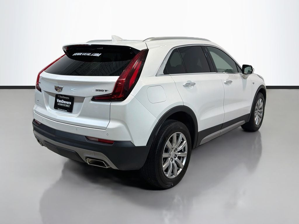 2023 Cadillac XT4 Premium Luxury