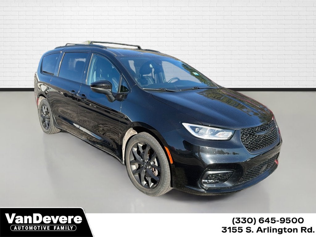 2023 Chrysler Pacifica Touring L