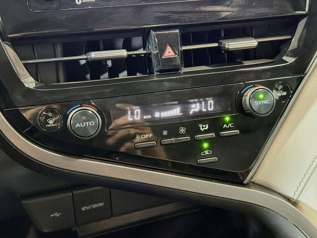2023 Toyota Camry Hybrid SE