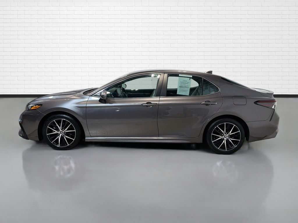 2023 Toyota Camry Hybrid SE