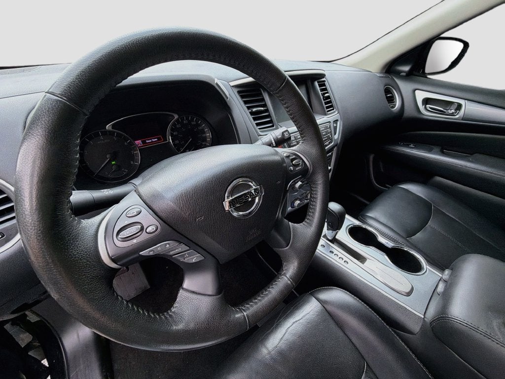 2018 Nissan Pathfinder SL