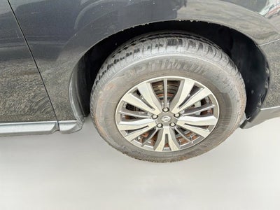 2018 Nissan Pathfinder SL