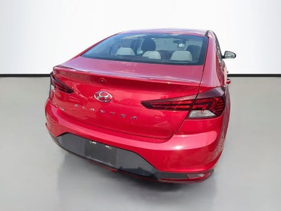 2020 Hyundai Elantra SE