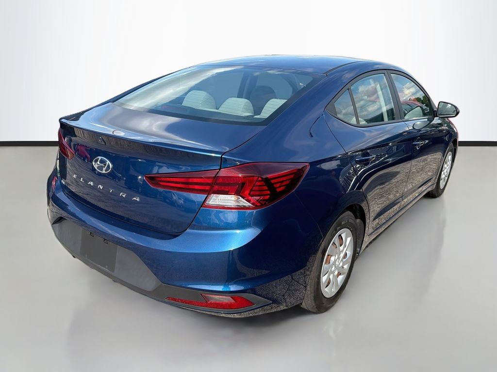 2020 Hyundai Elantra SE