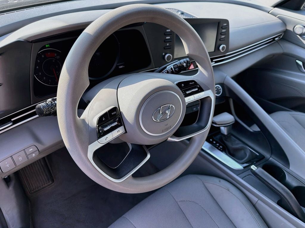 2021 Hyundai Elantra SE
