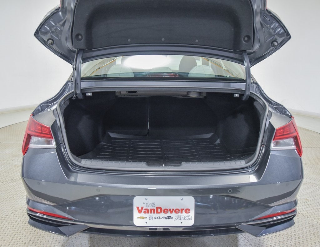 2021 Hyundai Elantra Limited