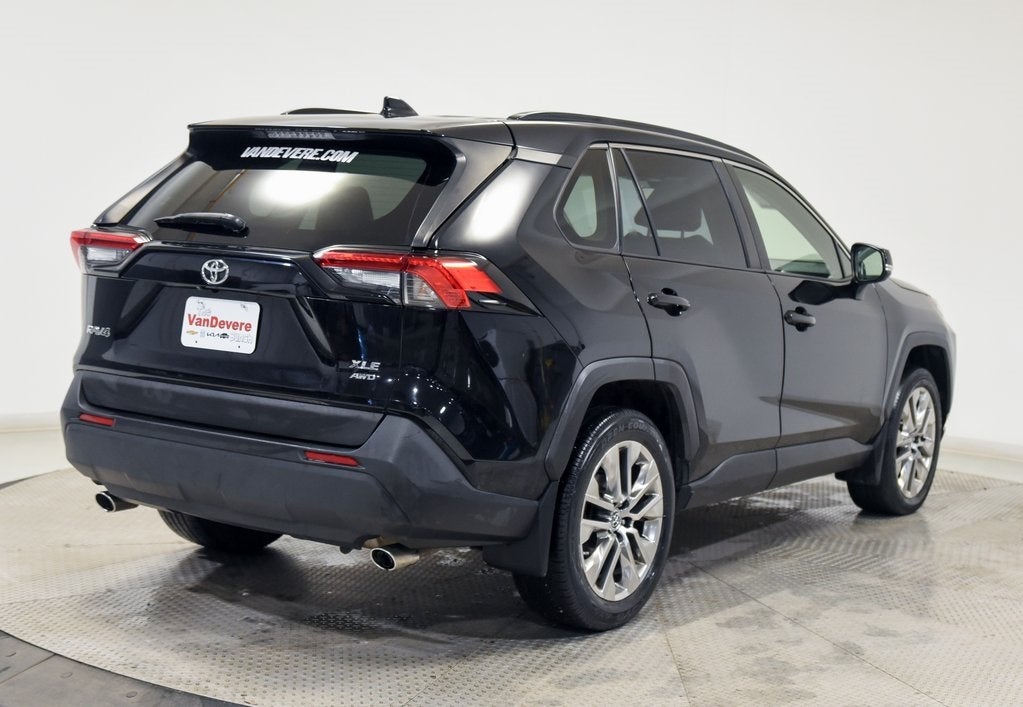 2019 Toyota RAV4 XLE Premium