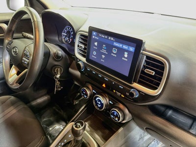 2022 Hyundai Venue SEL
