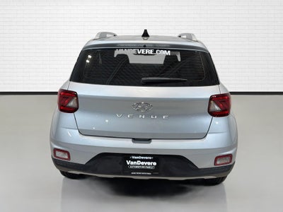 2022 Hyundai Venue SEL