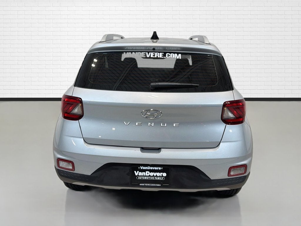 2022 Hyundai Venue SEL