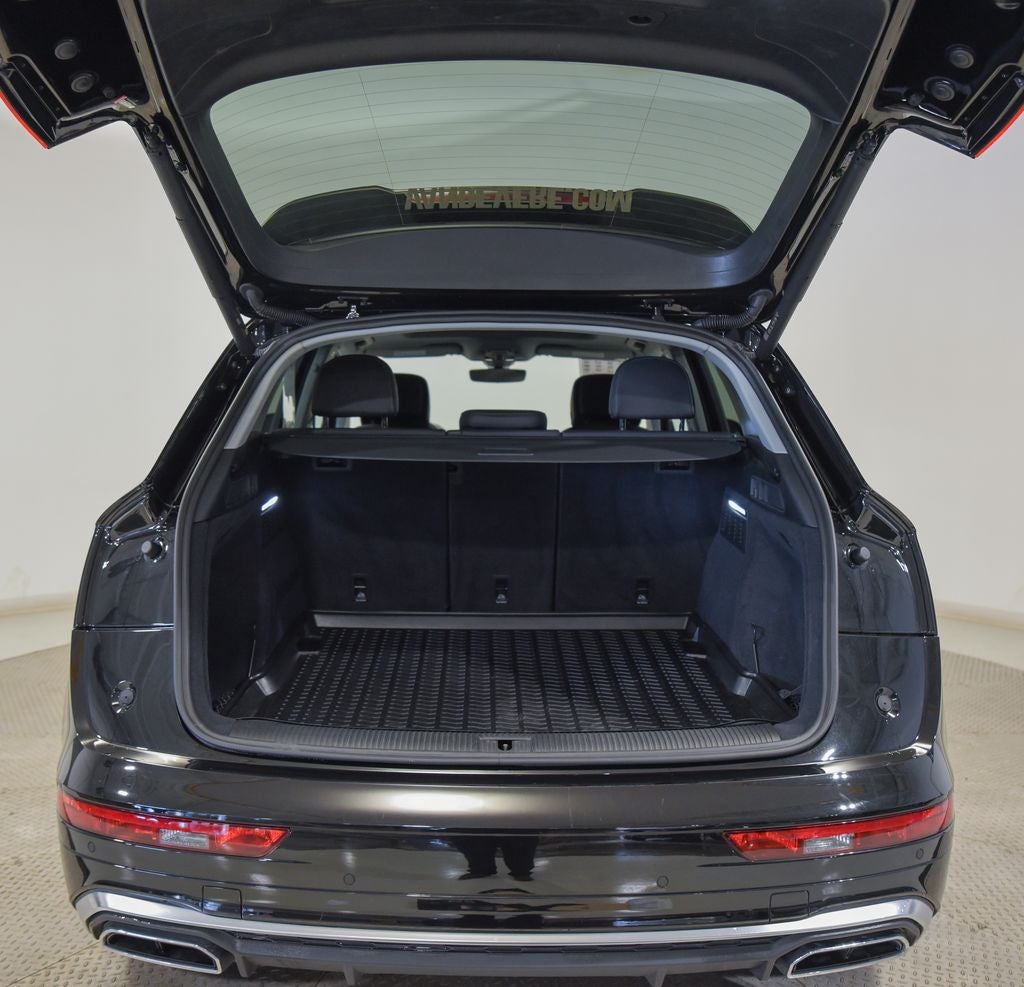 2023 Audi Q5 45 S line Premium quattro