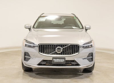 2022 Volvo XC60 B5 Momentum
