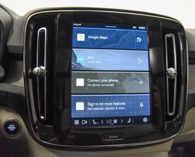 2024 Volvo XC40 B5 Plus Bright Theme