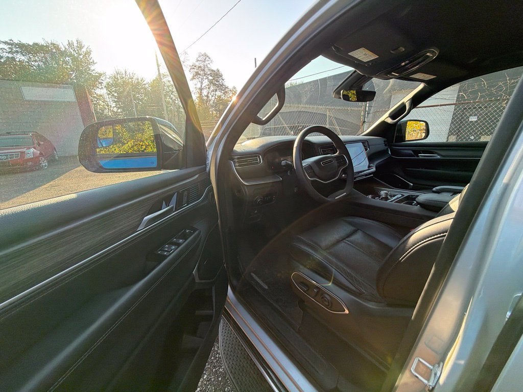 2024 Jeep Wagoneer L Series II