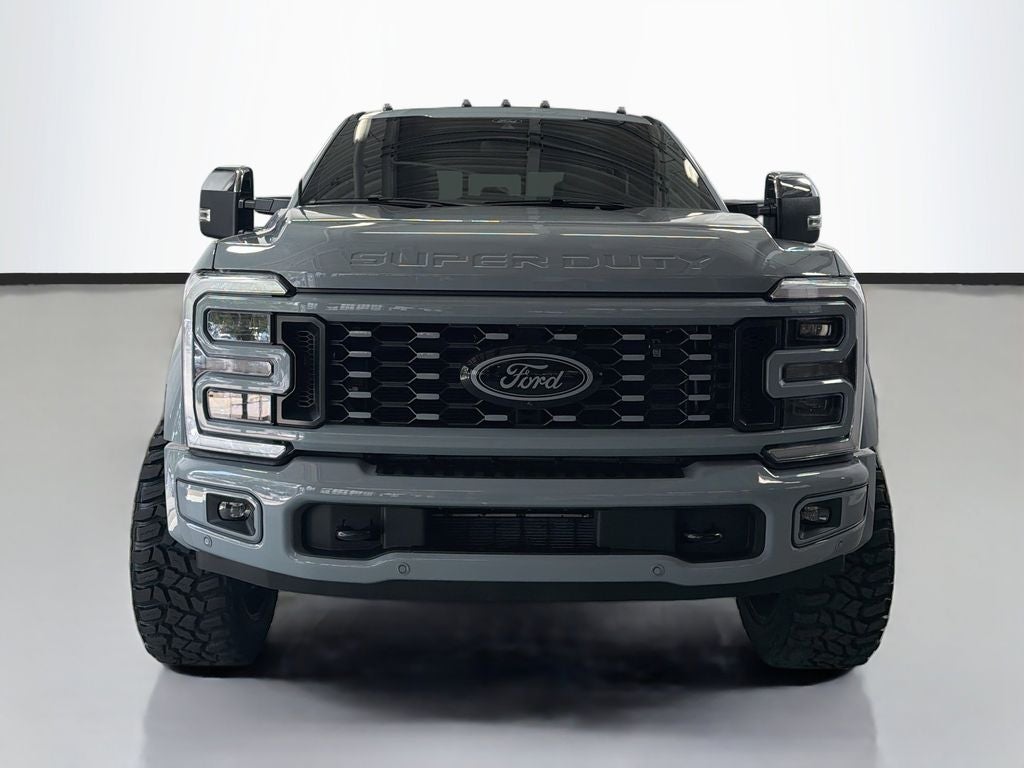 2025 Ford F-450SD Platinum DRW