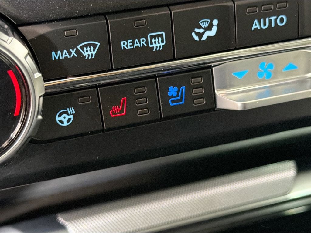 2025 Ford F-450SD Platinum DRW