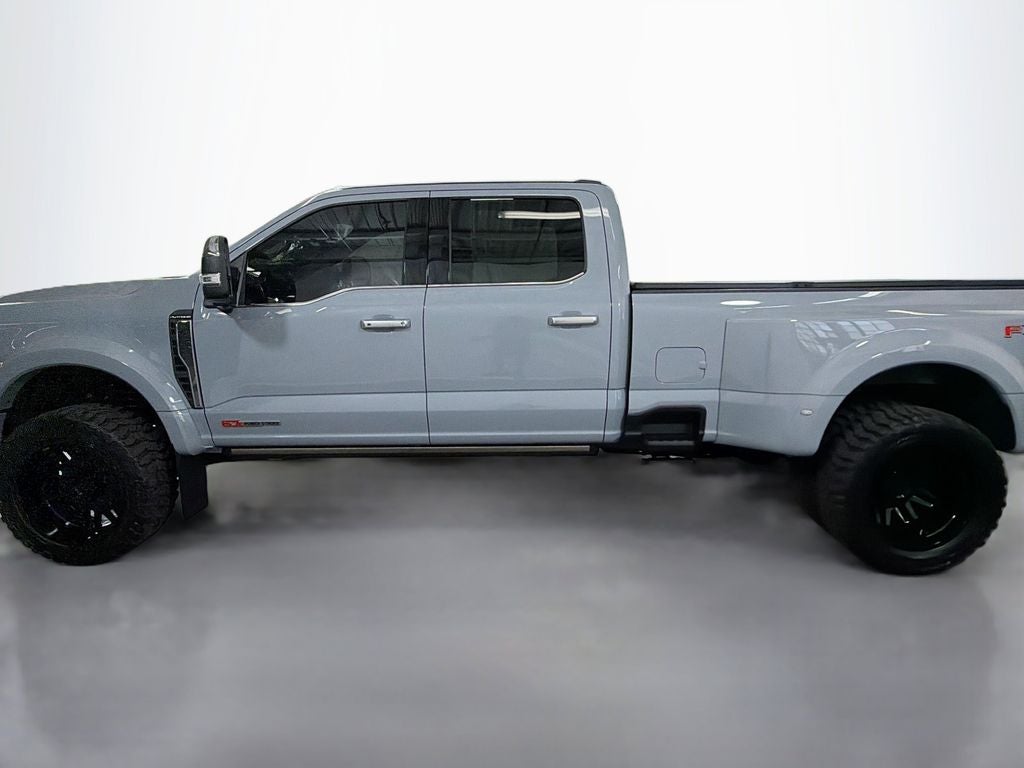 2025 Ford F-450SD Platinum DRW