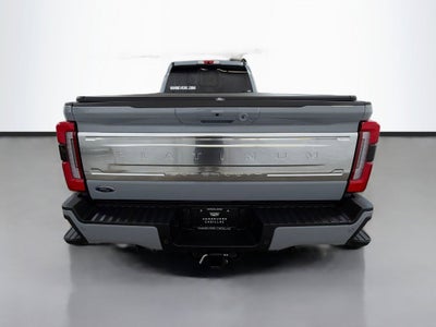 2025 Ford F-450SD Platinum DRW