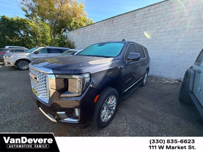 2023 GMC Yukon SLT