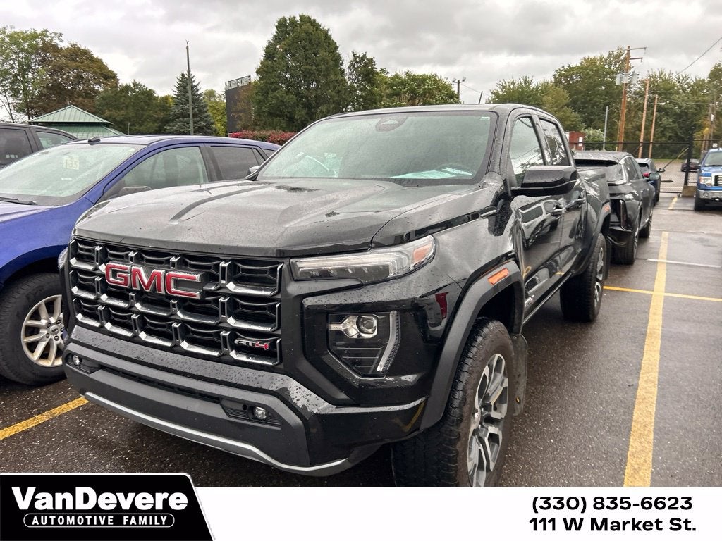 2023 GMC Canyon AT4