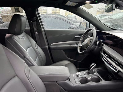 2025 Cadillac XT4 Premium Luxury
