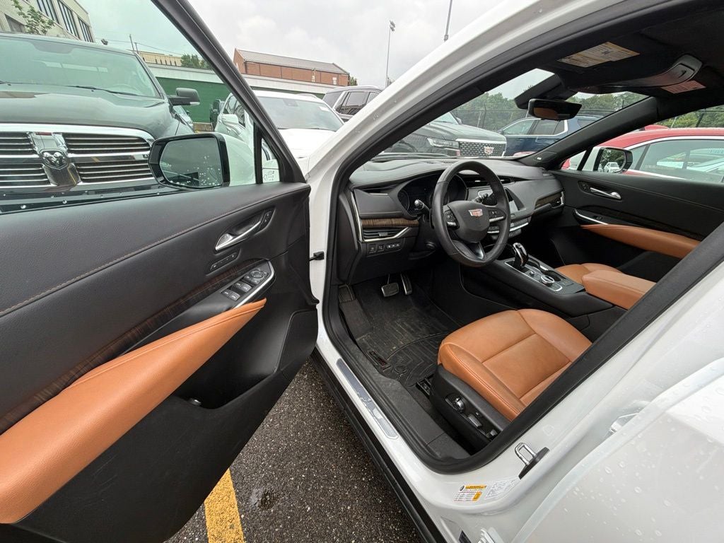 2022 Cadillac XT4 Sport