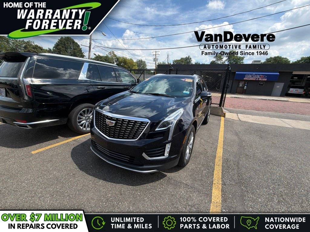 2022 Cadillac XT5 Premium Luxury