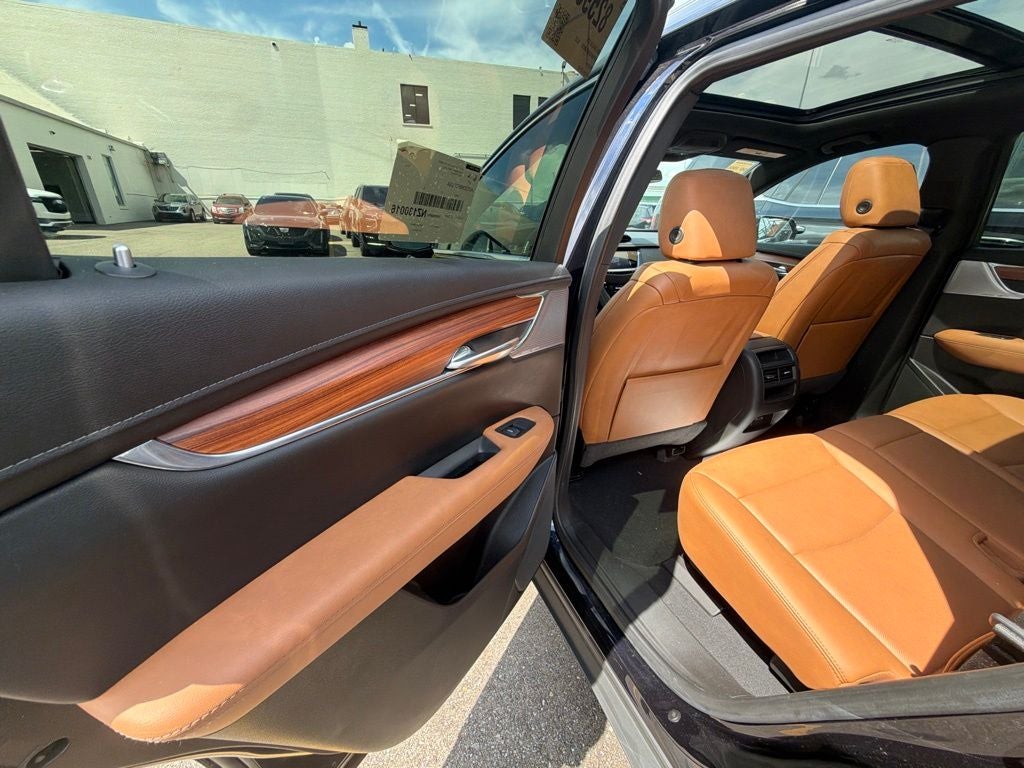 2022 Cadillac XT5 Premium Luxury