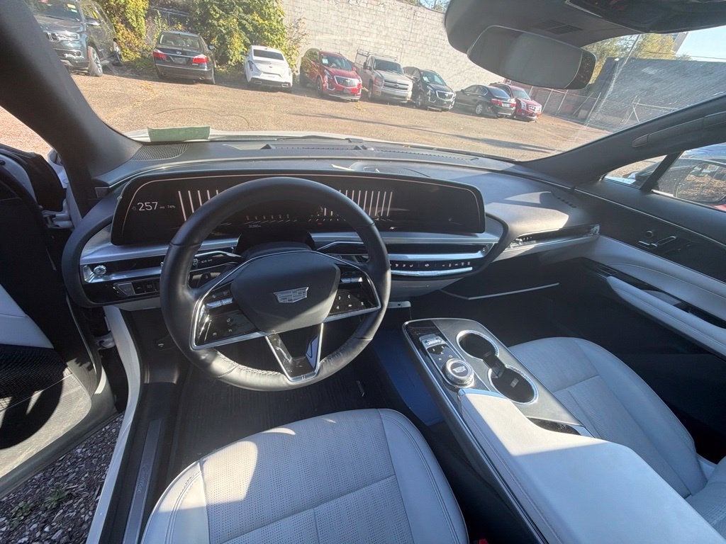 2024 Cadillac LYRIQ Luxury