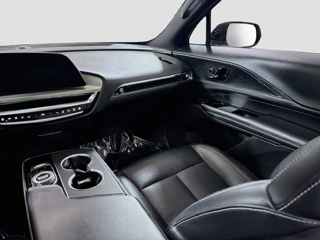 2024 Cadillac LYRIQ Sport