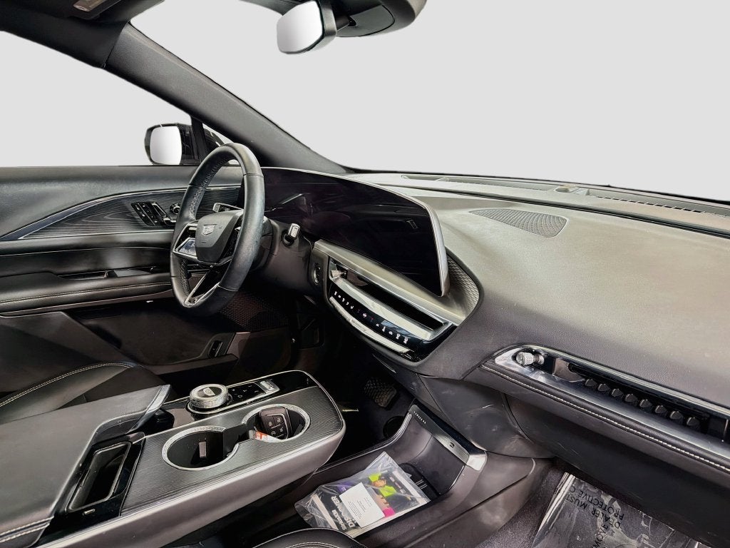 2024 Cadillac LYRIQ Sport